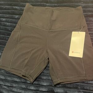 Lululemon Black align short with pocket 6”